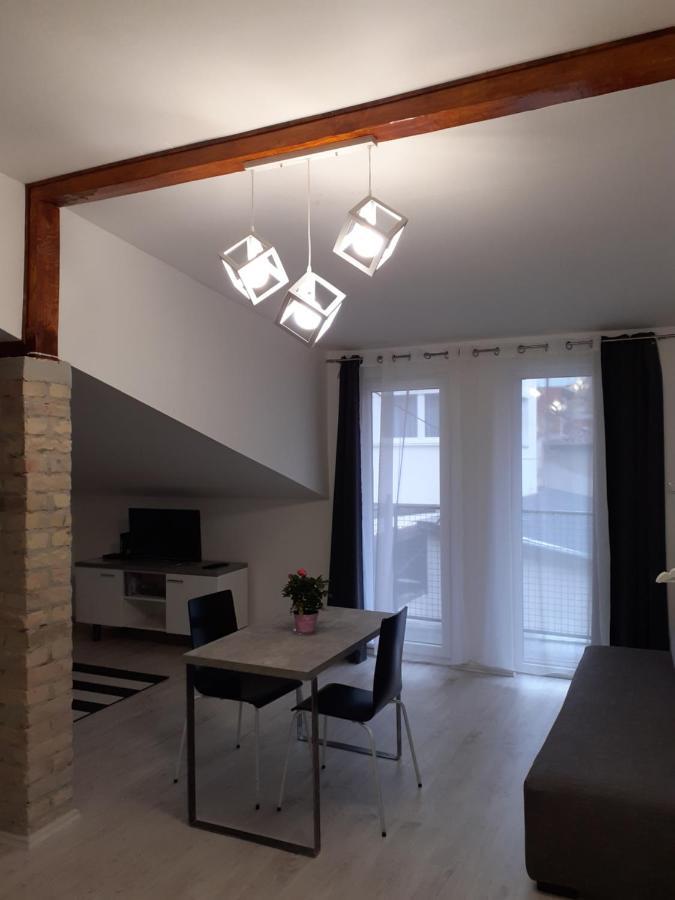 Flora Novi Sad Apartment Ngoại thất bức ảnh