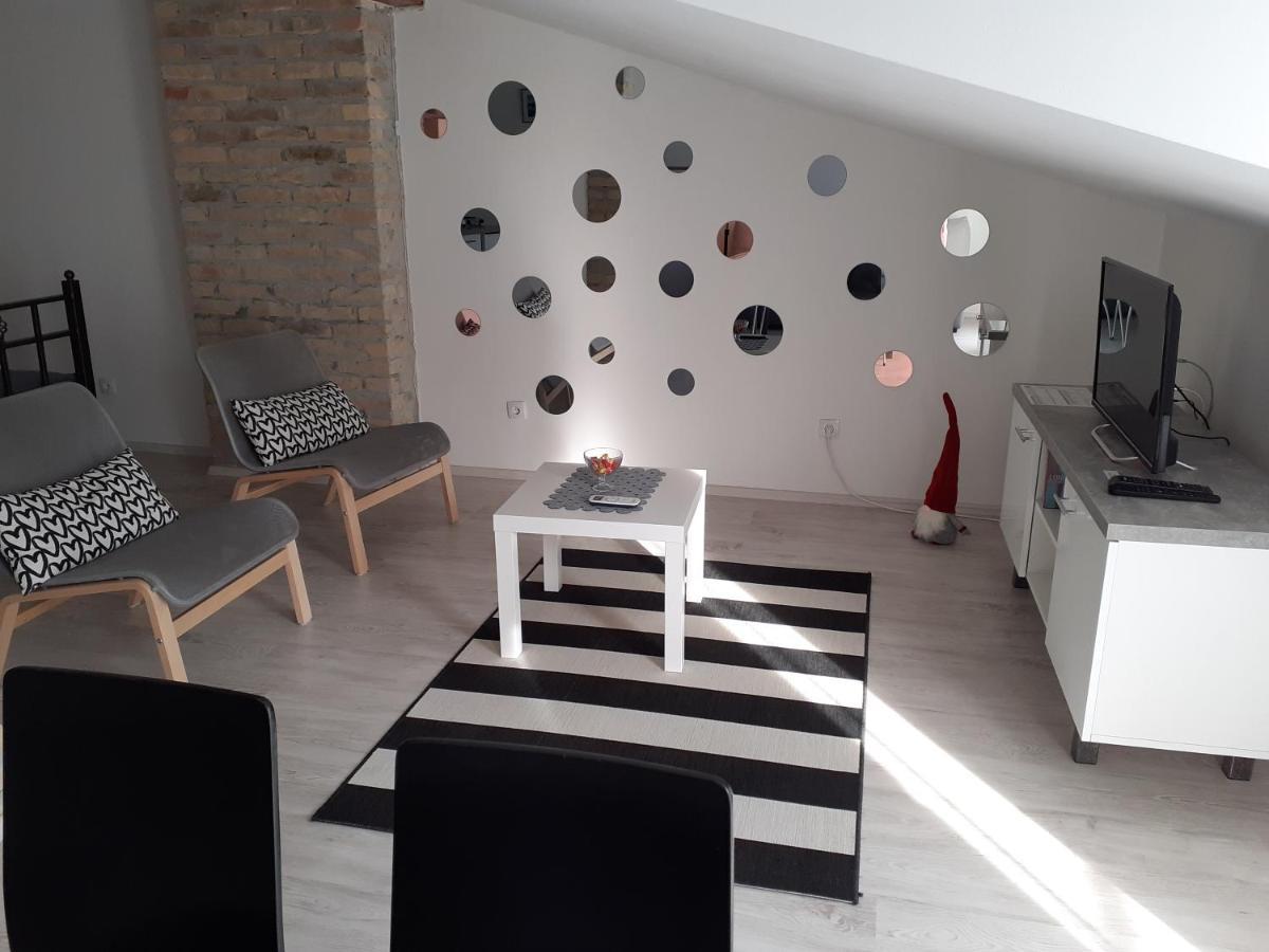 Flora Novi Sad Apartment Ngoại thất bức ảnh