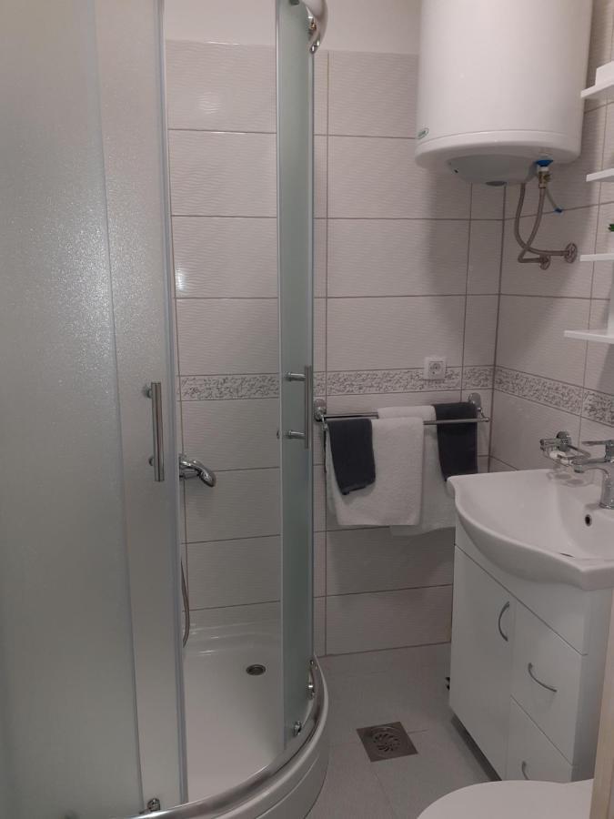 Flora Novi Sad Apartment Ngoại thất bức ảnh