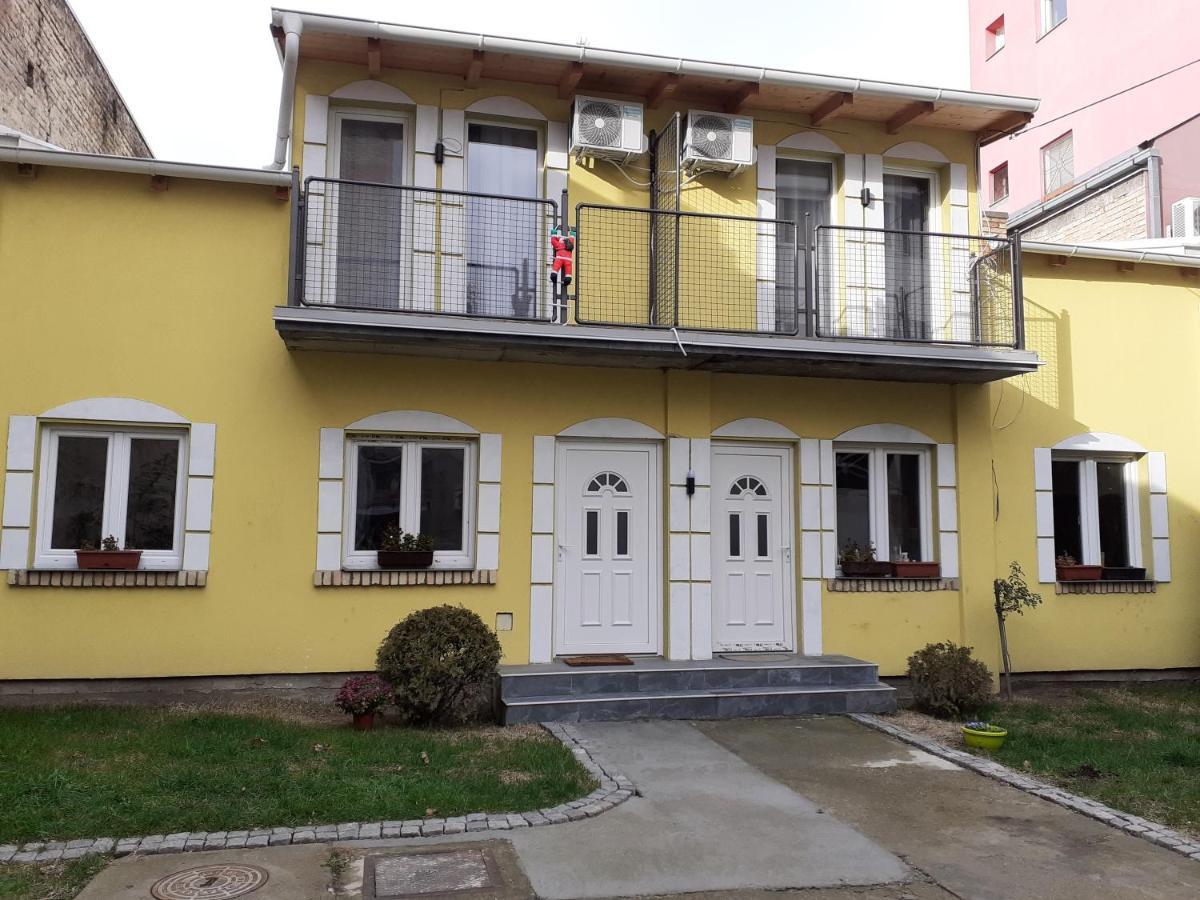 Flora Novi Sad Apartment Ngoại thất bức ảnh