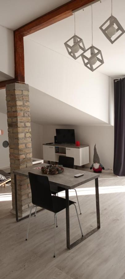 Flora Novi Sad Apartment Ngoại thất bức ảnh