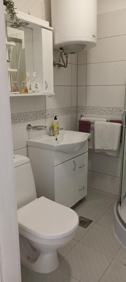 Flora Novi Sad Apartment Ngoại thất bức ảnh