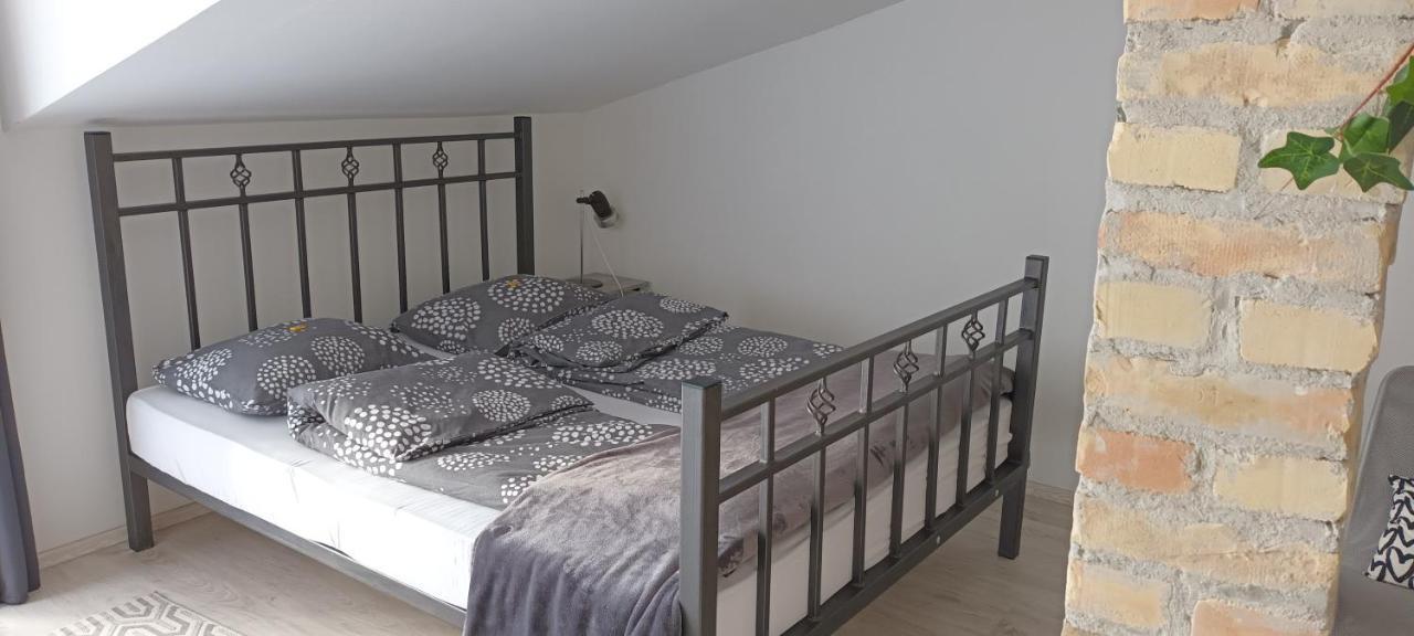 Flora Novi Sad Apartment Ngoại thất bức ảnh