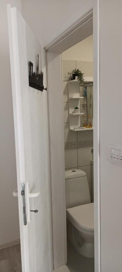 Flora Novi Sad Apartment Ngoại thất bức ảnh