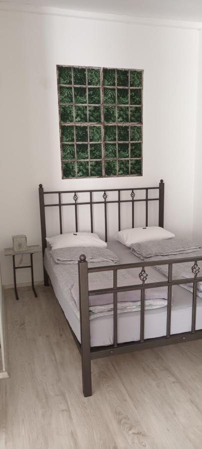 Flora Novi Sad Apartment Ngoại thất bức ảnh