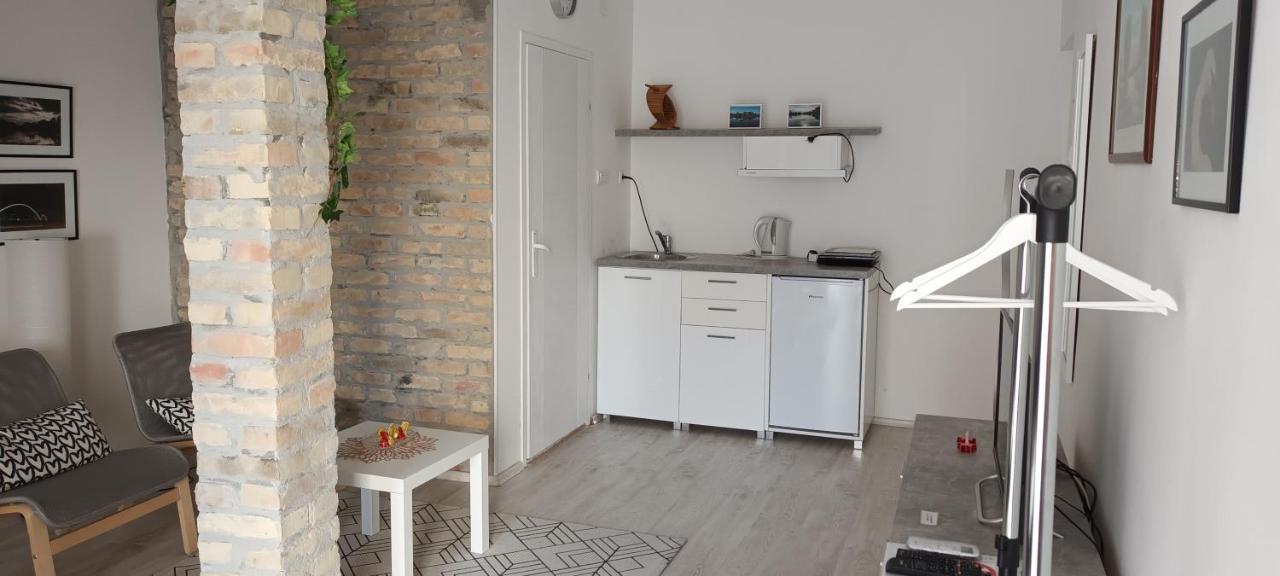 Flora Novi Sad Apartment Ngoại thất bức ảnh
