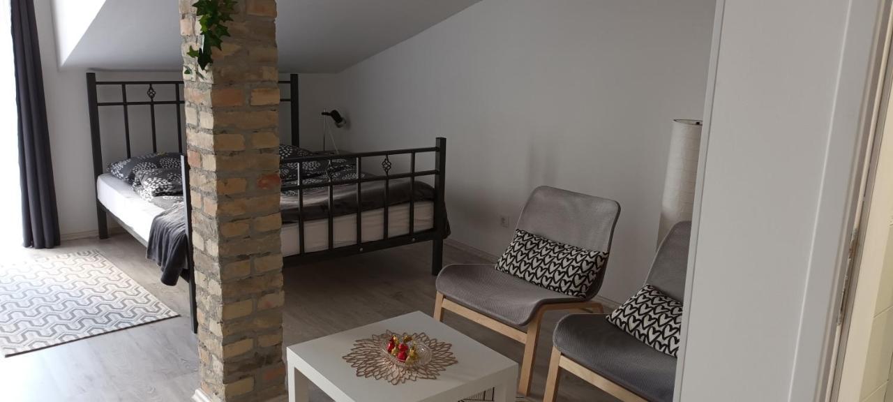 Flora Novi Sad Apartment Ngoại thất bức ảnh
