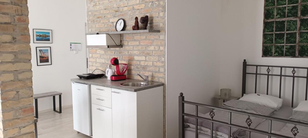 Flora Novi Sad Apartment Ngoại thất bức ảnh